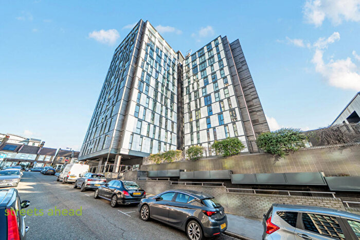 2 Bedroom Apartment To Rent In Masons Avenue, Croydon, CR0