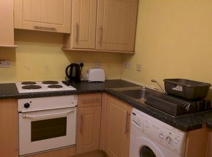 3 Bedroom Flat To Rent In Viewforth, Viewforth, Edinburgh, EH10