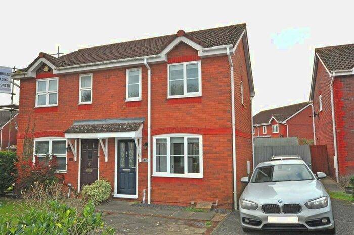 2 Bedroom Semi-Detached House To Rent In Mountain Ash Close, Hailsham, BN27