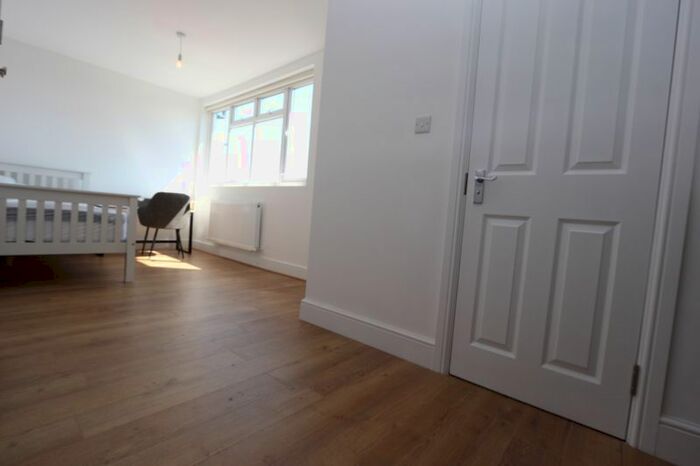 Property To Rent In Whittington Road, London, N22