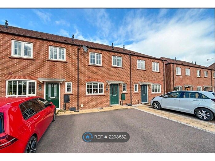 3 Bedroom Terraced House To Rent In Denby Bank, Ripley, DE5