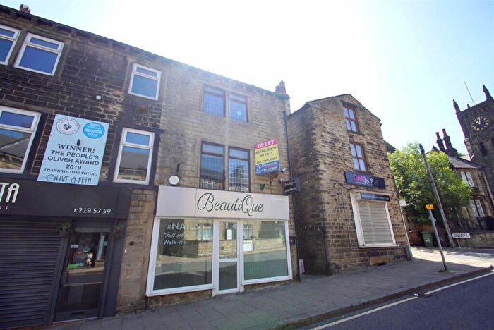 2 Bedroom Flat To Rent In Town Street, Farsley, Pudsey, LS28