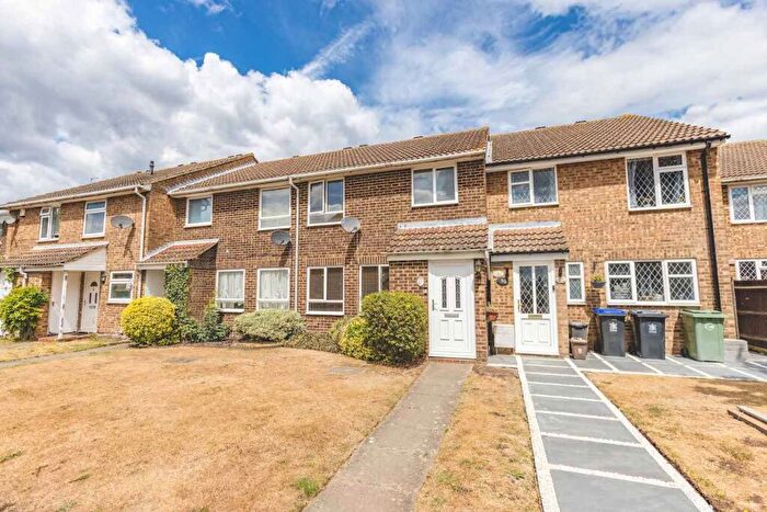 3 Bedroom Terraced House For Sale In Leas Drive, Iver, SL0