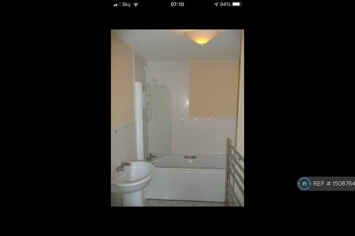2 Bedroom Flat To Rent In Highland Drive, Chorley, PR7