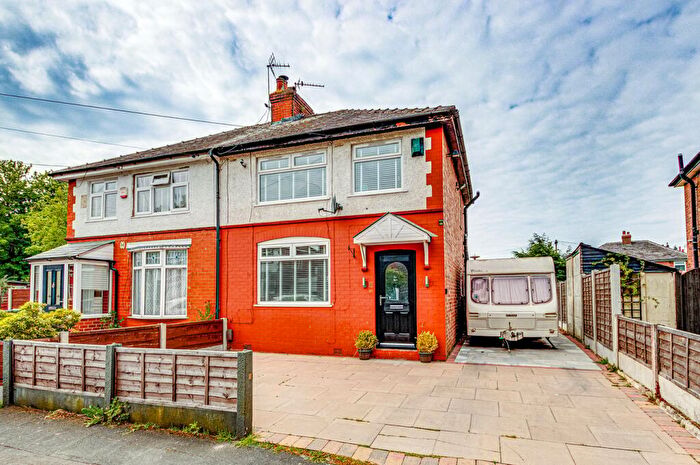 3 Bedroom Semi-Detached House For Sale In Ciss Lane, Urmston, Manchester, M41