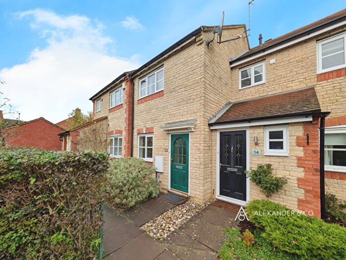 2 Bedroom Terraced House To Rent In Sanderling Close, Bicester, Oxfordshire, OX26