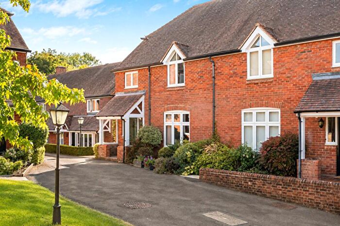 3 Bedroom Retirement Property For Sale In Berehurst, Alton, Hampshire, Hampshire, GU34
