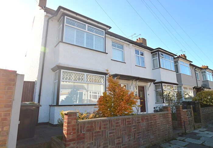 3 Bedroom End Of Terrace House To Rent In Trosley Avenue, Gravesend, DA11