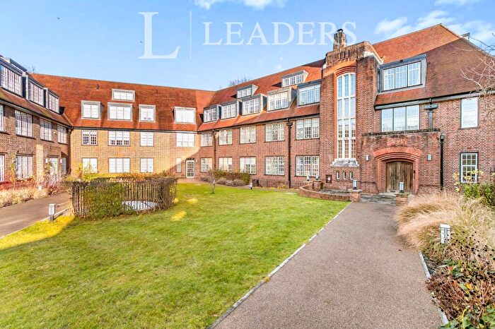 2 Bedroom Apartment To Rent In Lesbourne Road, Reigate, (.), RH2