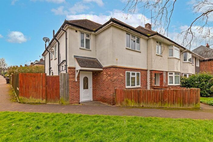 3 Bedroom Property To Rent In Beech Road, St.Albans, AL3