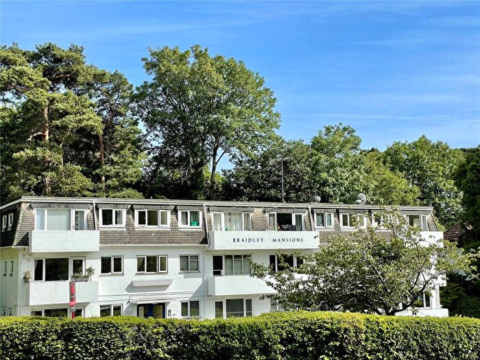2 Bedroom Apartment For Sale In Braidley Road, Bournemouth, Dorset, BH2