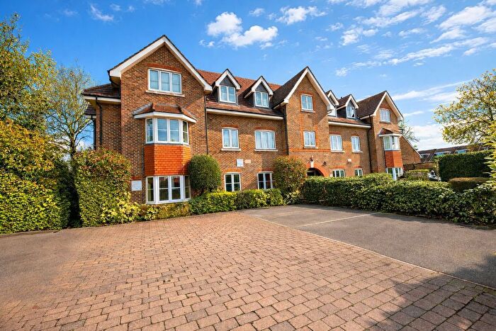 2 Bedroom Flat To Rent In Amber House, Honeypot Lane, Stanmore, Middlesex, HA7