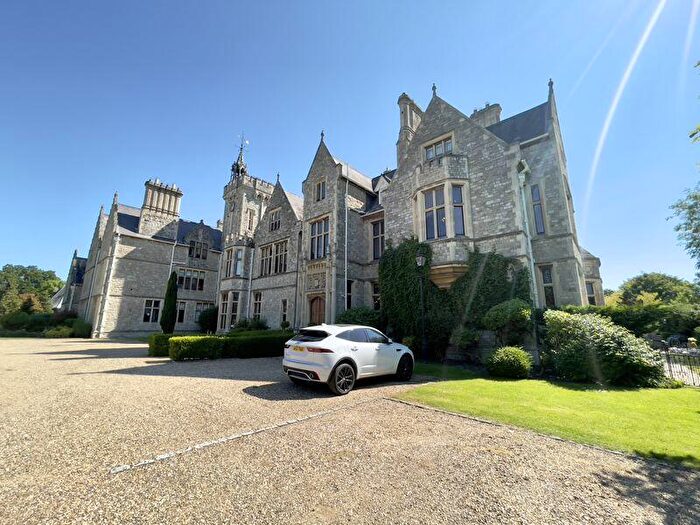 2 Bedroom Apartment For Sale In Gilston Park, Harlow, CM20