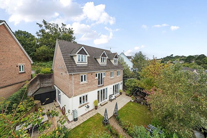 5 Bedroom Detached House For Sale In Sandford View, Newton Abbot, TQ12