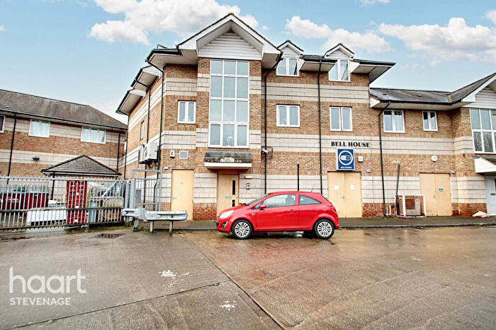 2 Bedroom Apartment For Sale In Great Ashby Way, Stevenage, SG1