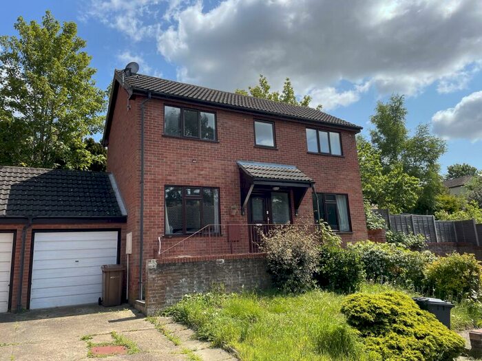 3 Bedroom House To Rent In Burnham Close, IP4