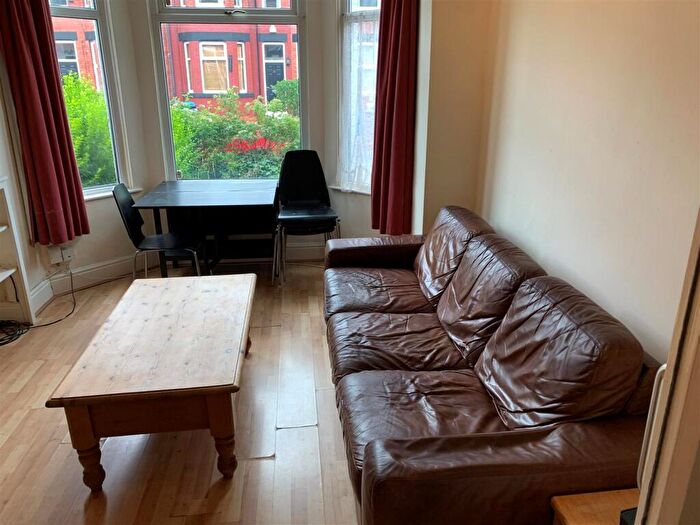 5 Bedroom Terraced House To Rent In £pppw Inc. Bills, Lausanne Road, Withington, M20