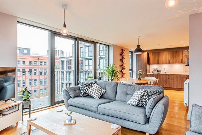 2 Bedroom Flat For Sale In St. Johns Road, Southville, Bristol, BS3