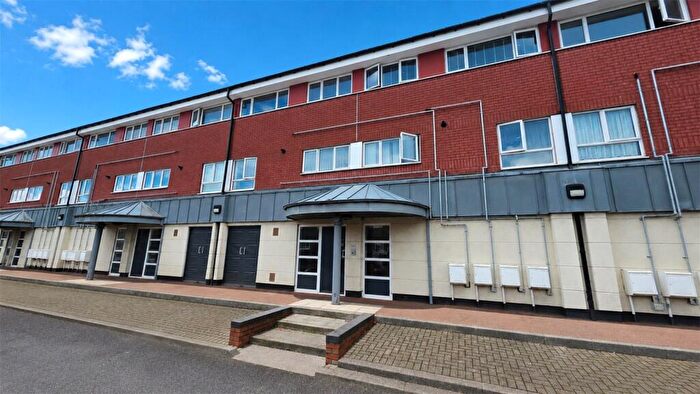 2 Bedroom Flat For Sale In Arklcrag Crag, Albany, Washington, NE37