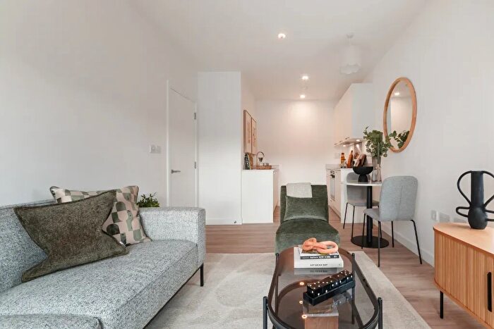 1 Bedroom Flat To Rent In Leon House, The Heights, Charlton, SE7