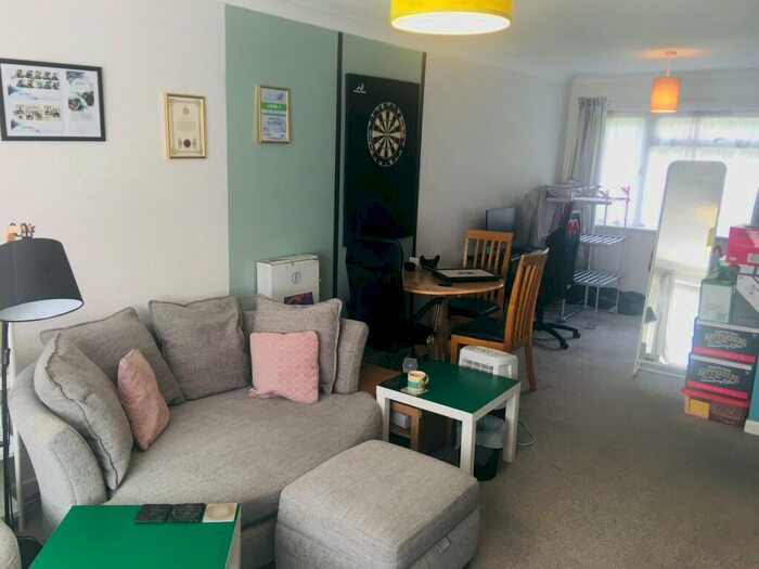 1 Bedroom Flat To Rent In Solent Court, Garrard Gardens, Sutton Coldfield, B73
