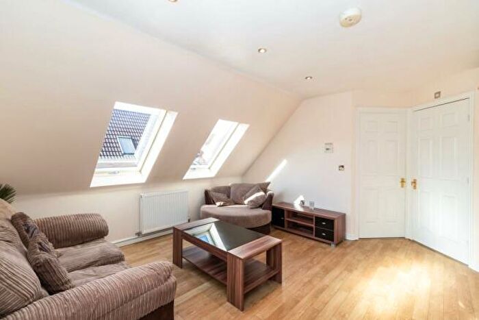 1 Bedroom Apartment To Rent In Dewberry Gardens, Forest Town, NG19