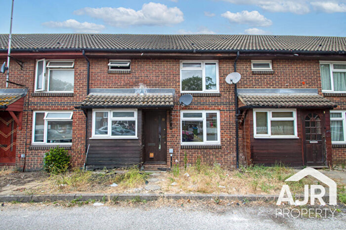 1 Bedroom Terraced House To Rent In Rollesby Way, Thamesmead, SE28