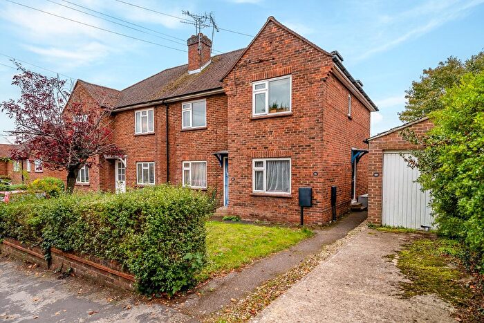 2 Bedroom Maisonette For Sale In St. Johns Hill, Sevenoaks, Kent, TN13