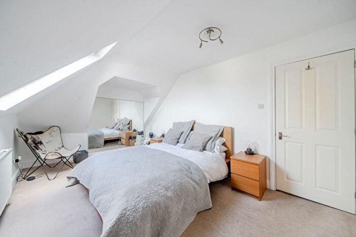 2 Bedroom Flat For Sale In Prentis Road, Streatham, London, SW16