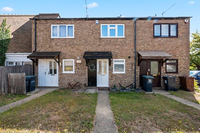 2 Bedroom Terraced House For Sale In Gravesend, Kent, DA12