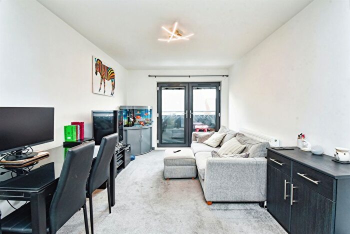 1 Bedroom Flat For Sale In Verbena Court, Melksham, SN12