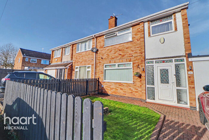 3 Bedroom Semi Detached House For Sale In Polperro Way, Nottingham, NG15