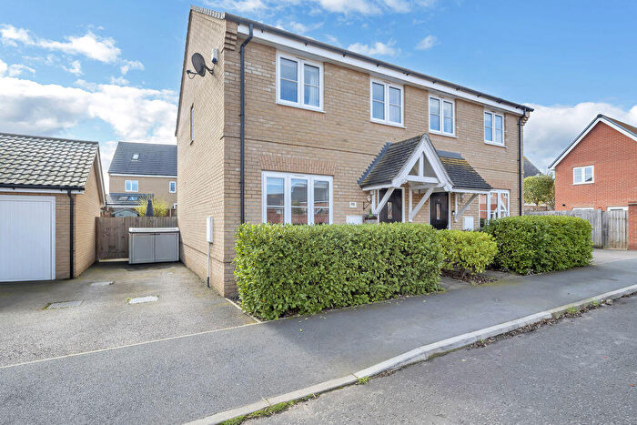 3 Bedroom Semi Detached House For Sale In Myrtlewood Road, Bury St. Edmunds, IP32