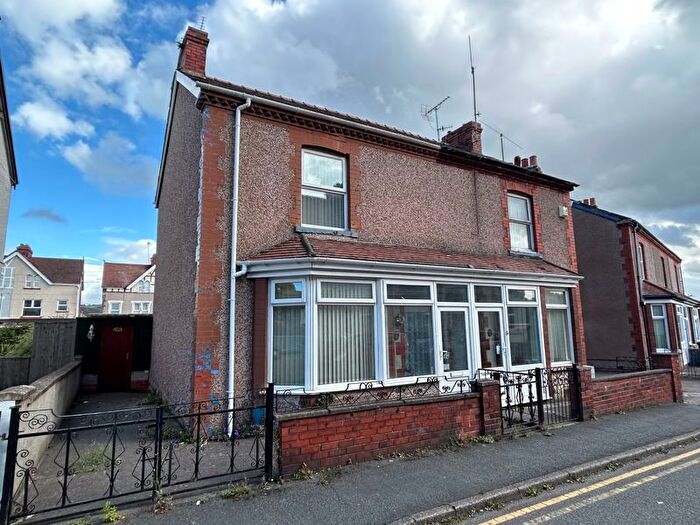 2 Bedroom Semi-Detached House For Sale In Queens Road, Llandudno Junction, LL31