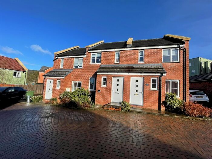 2 Bedroom Property To Rent In Aylburton Road, Battledown Park, Cheltenham, GL52