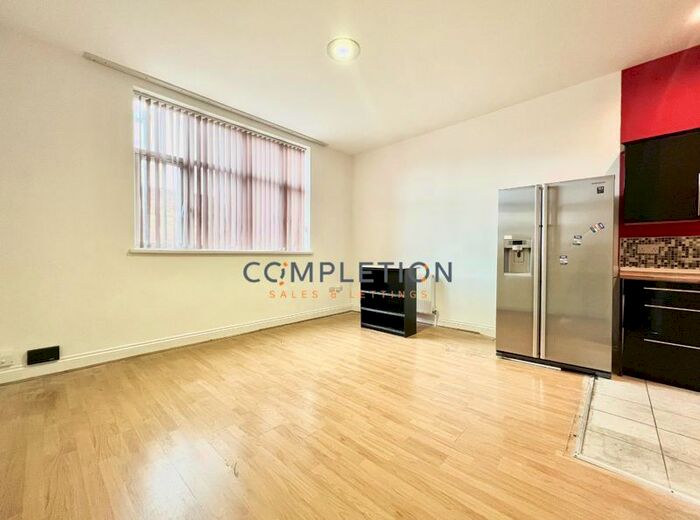 2 Bedroom Flat To Rent In Higham Place, London, E17