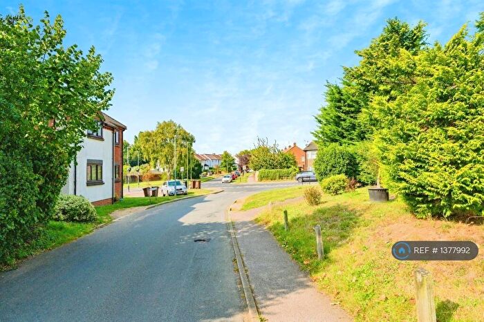 1 Bedroom Flat To Rent In St Annes Road, London Colney, AL2