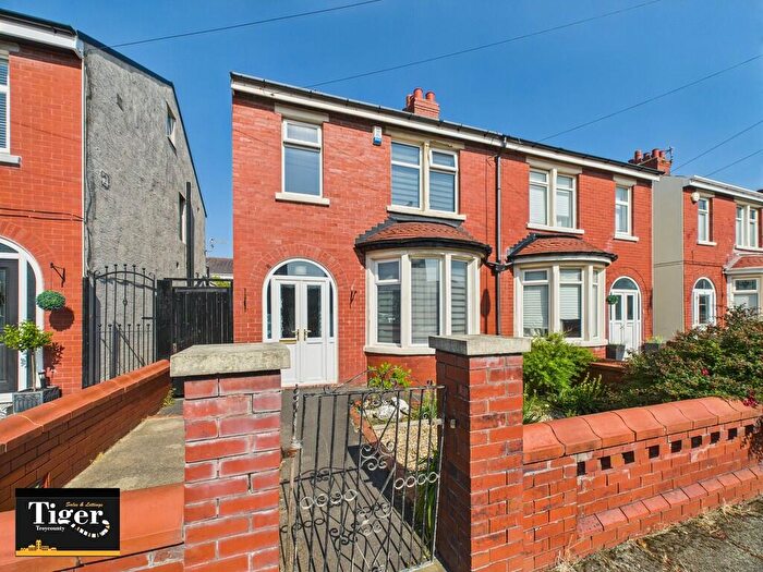 3 Bedroom Semi-Detached House To Rent In Jesmond Avenue, Blackpool, FY4