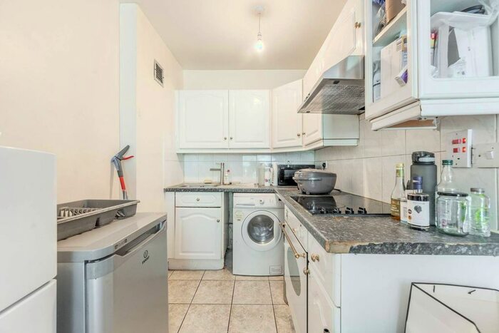 Studio To Rent In Cromwell Road, Kensington, London, SW5