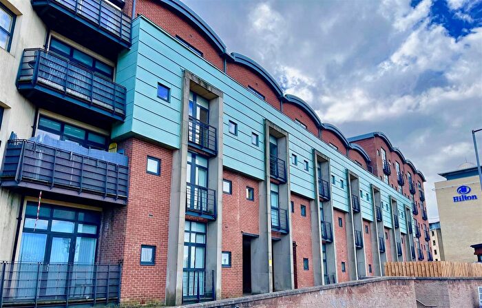 2 Bedroom Flat For Sale In Curzon Place, Gateshead, NE8