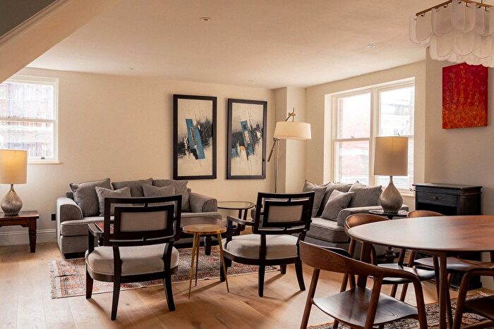 2 Bedroom Flat To Rent In Queen's Gate, South Kensington, SW7