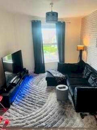 3 Bedroom Flat To Rent In Castellau Road, Beddau, Pontypridd, CF38