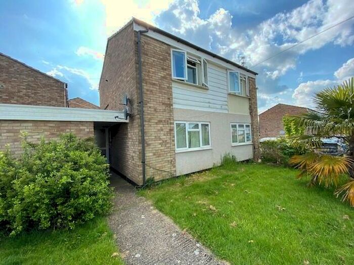 1 Bedroom Maisonette To Rent In Harvey Road, Aylesbury, HP21