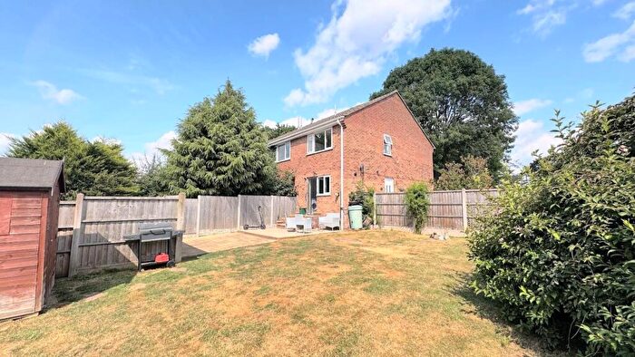 2 Bedroom Town House For Sale In Vestry Road, Oakwood, Derby, DE21