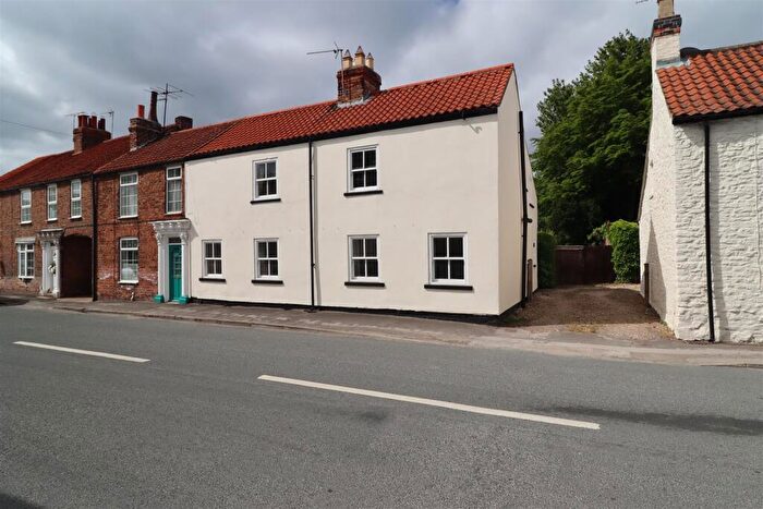 4 Bedroom Semi-Detached House For Sale In Westgate, North Cave, HU15