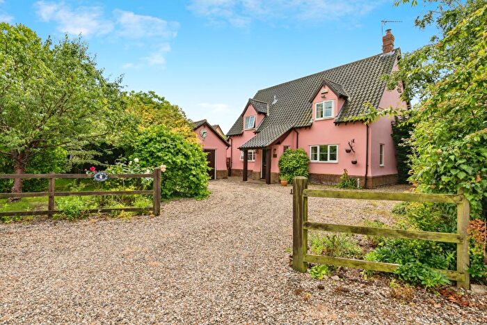 3 Bedroom Character Property For Sale In The Green, Wickham Skeith, Eye, IP23