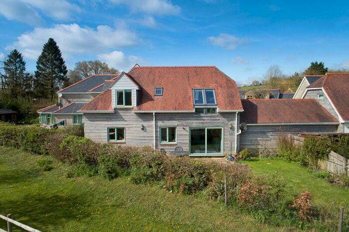 3 Bedroom Link Detached House For Sale In Cann Common, SP7