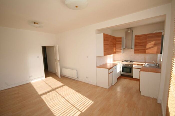 2 Bedroom Flat To Rent In Beautiful Elgin Avenue, Maida Vale, London, W9