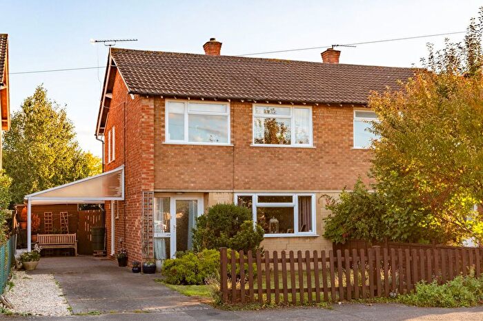 3 Bedroom Semi-Detached House For Sale In Tobyfield Road, Bishops Cleeve, Cheltenham, GL52