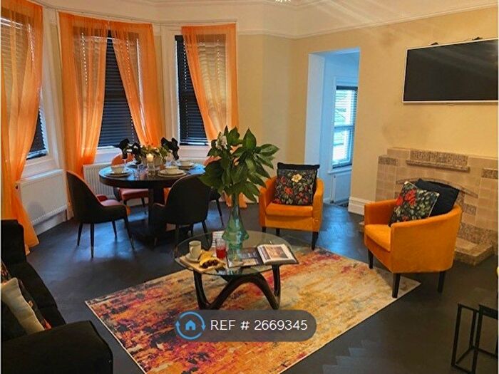 2 Bedroom Flat To Rent In Southcote Road, Bournemouth, BH1